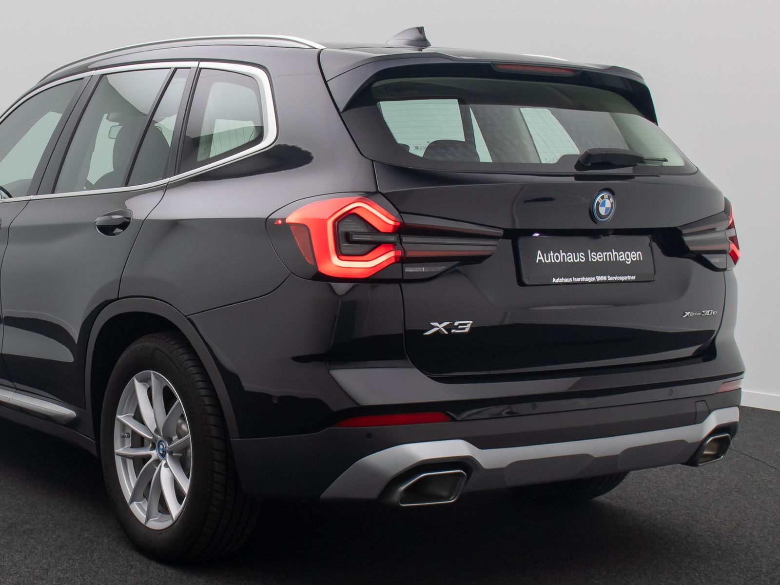 BMW X3 xD30e DriveAss DAB Kamera HiFi WLAN Sportsitz