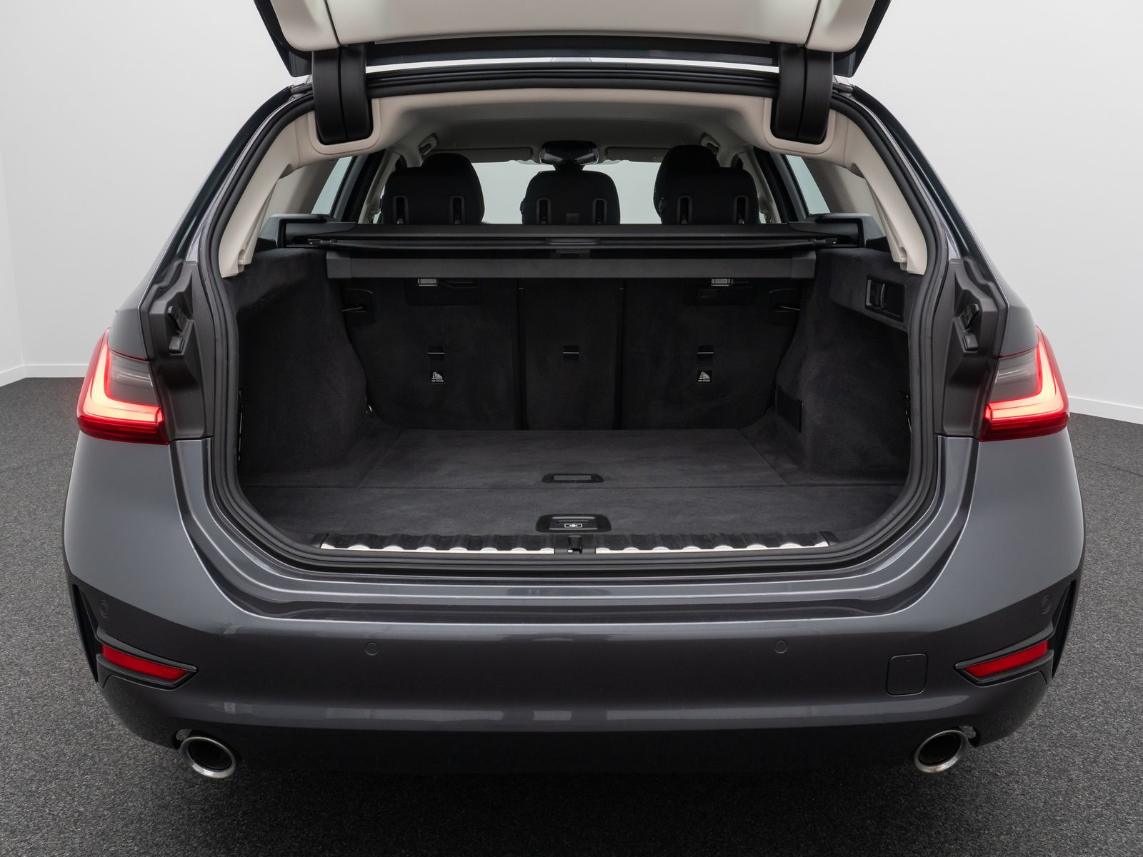 BMW 320d Advantage - Samsaru's Car Outlet