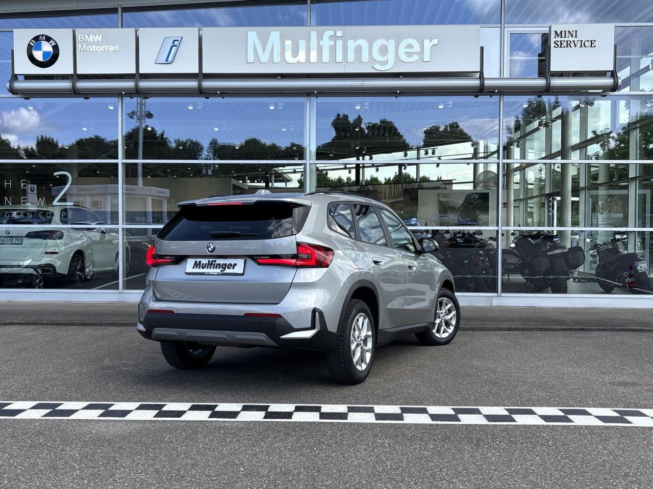 BMW X1 xDrive20d - Samsaru's Car Outlet