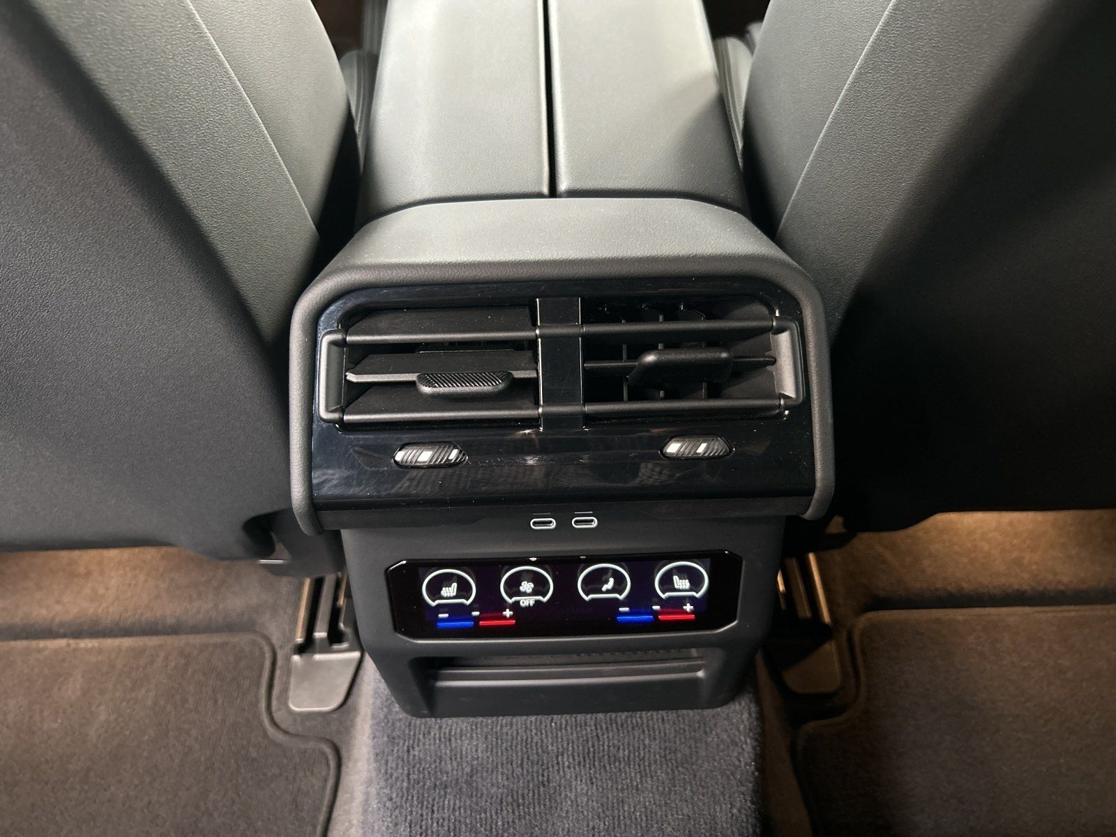 BMW 520i Touring Inkl. € 1.190 Zubehörbonus* Head-Up