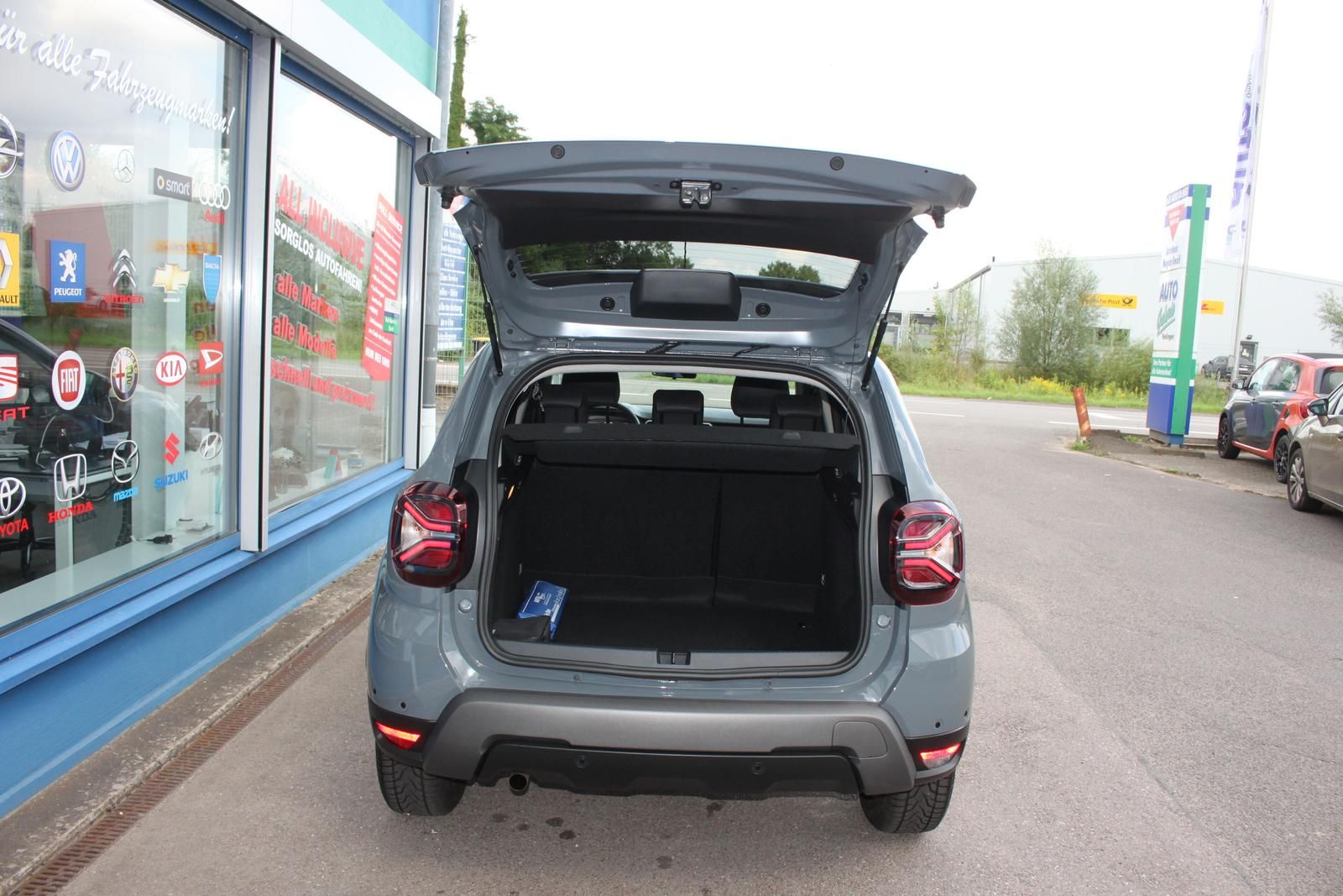 Dacia Duster TCe 150 - Samsaru's Car Outlet