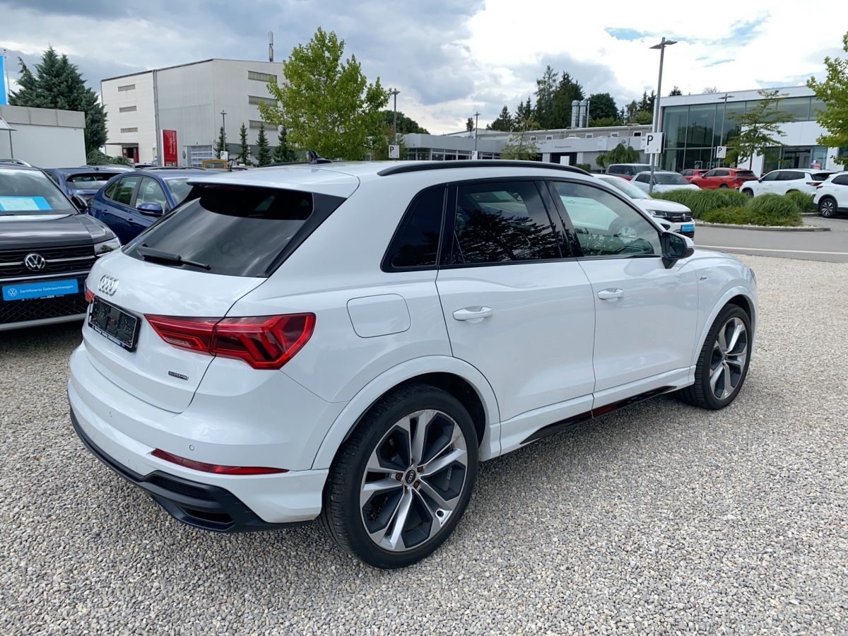 Audi Q3 S-line 45 TFSi qu. - Samsaru's Car Outlet