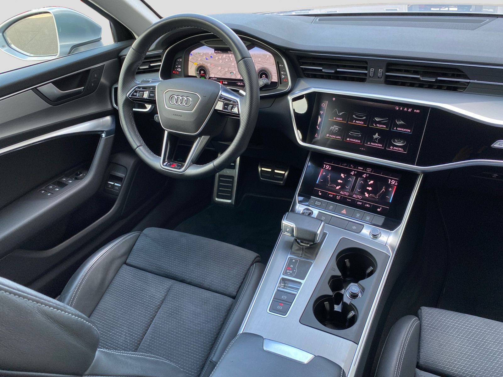 Audi A6 Avant 55 TFSI e quattro S tronic - Samsaru's Car Outlet
