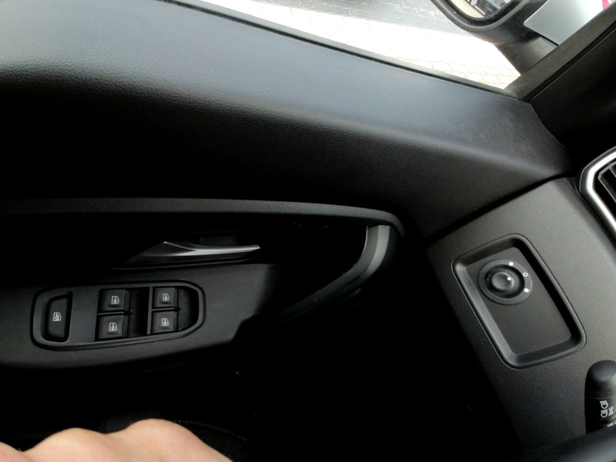 Dacia Duster Expression Blue d - Samsaru's Car Outlet