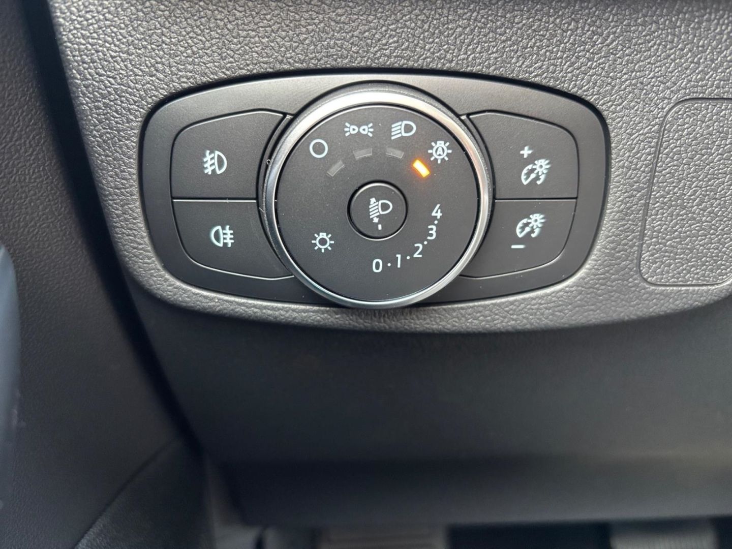 Ford Focus Turnier Titanium X 155PS Aut.Kamera Navi