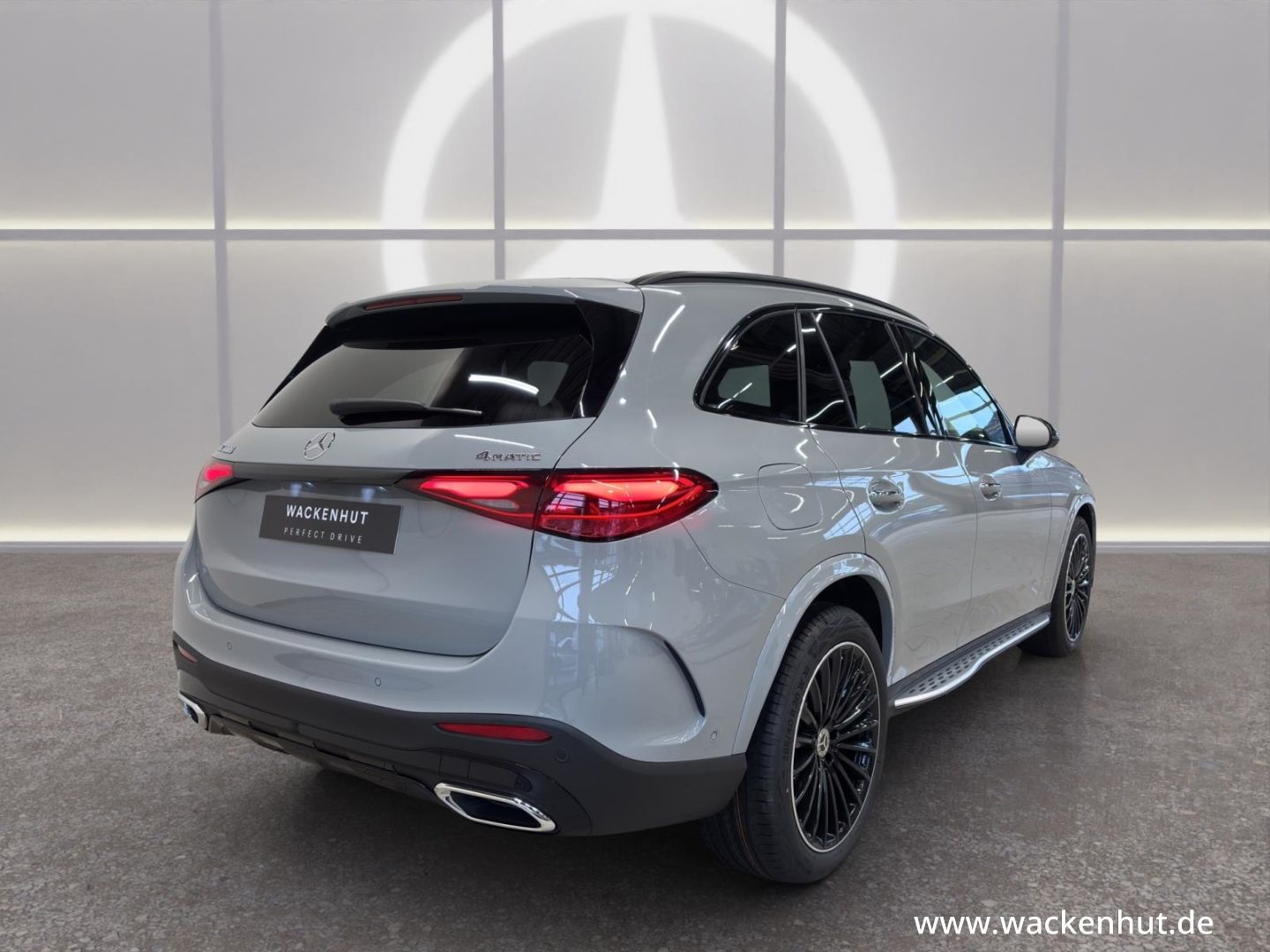 Mercedes-Benz GLC 300 4M EDITON AMG LINE ADVANCED PLUS+AHK+PAN
