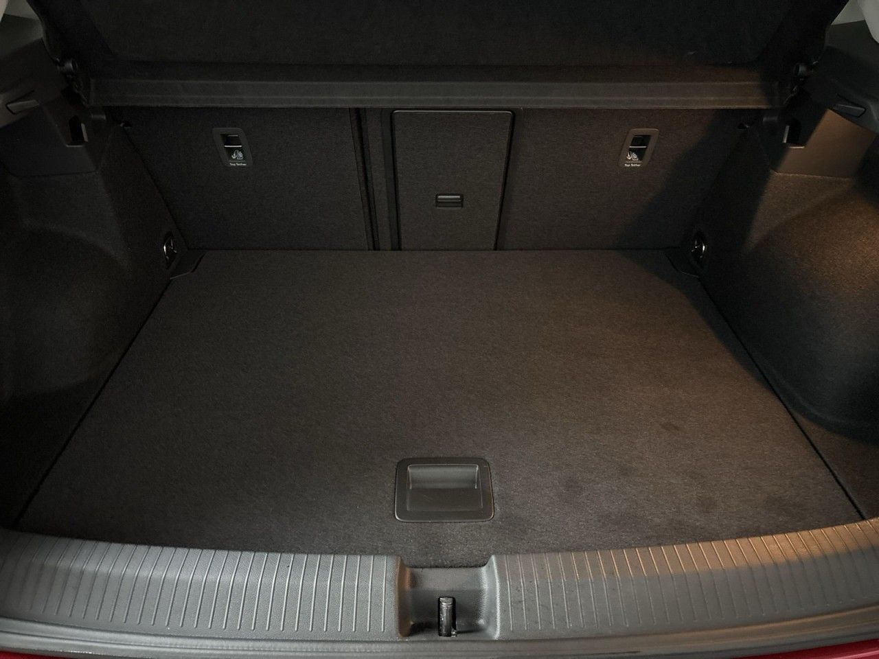 Volkswagen T-Roc 1.0 TSI MOVE - Samsaru's Car Outlet