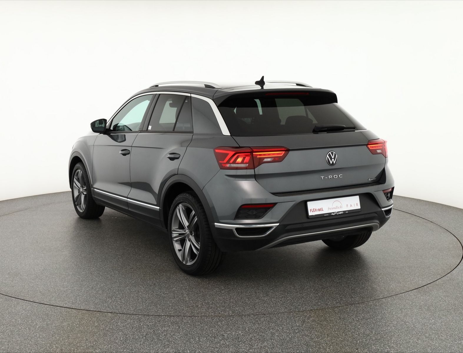 Volkswagen T-Roc 2.0 TSI 4Motion sport - Samsaru's Car Outlet