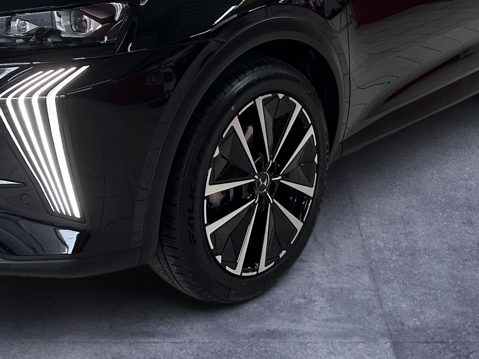DS Automobiles DS7 Étoile BLUE-HDI 130 EAT8