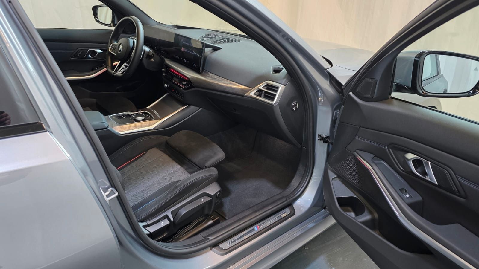 BMW 320 3 Touring 320 d xDrive M Sport Kamera 360