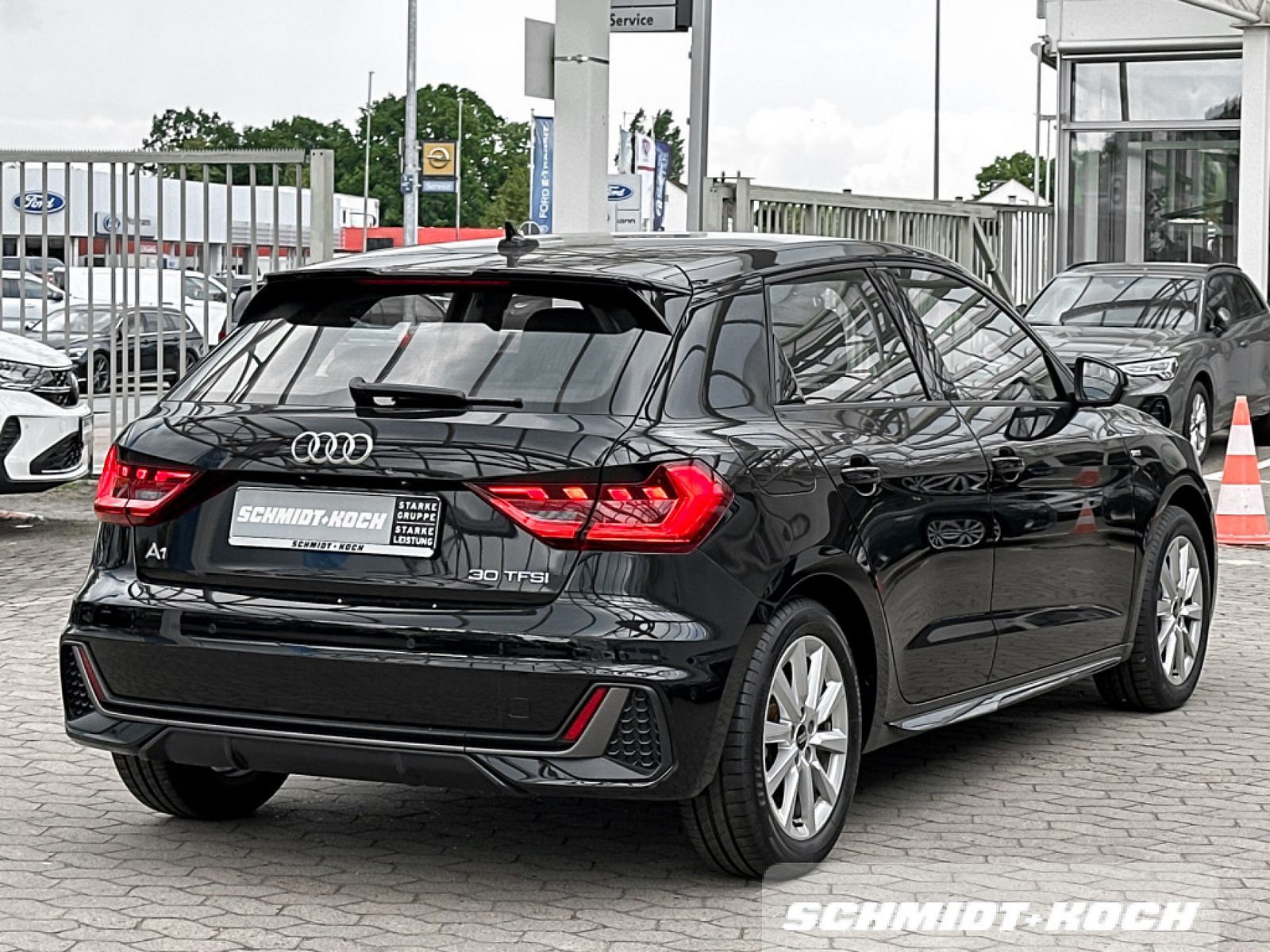 Audi A1 30 Sportback 1.0 TFSI S-Tronic S line - Samsaru's Car Outlet