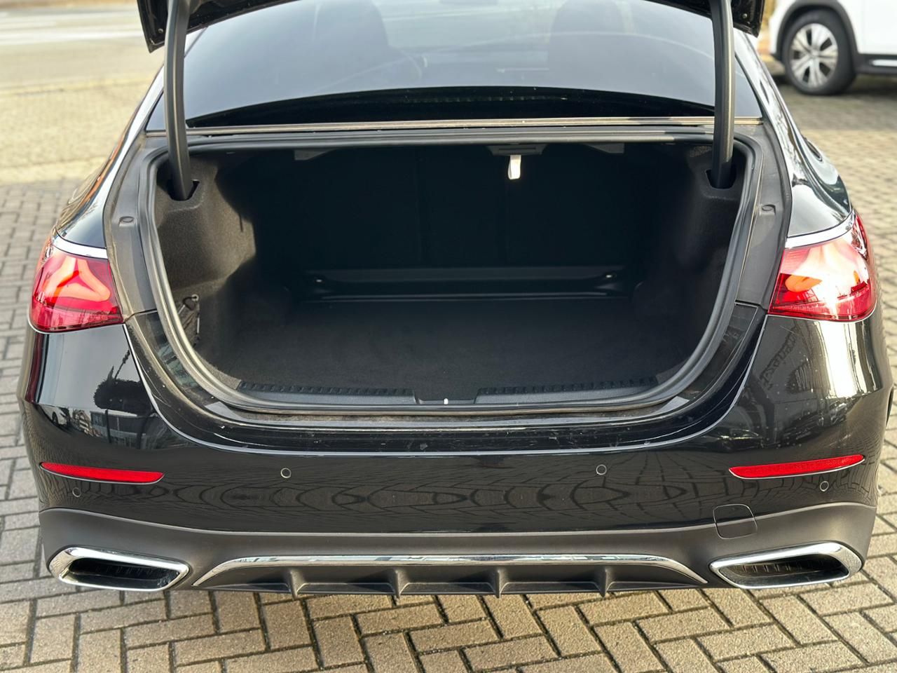 Mercedes-Benz E 450 d 4M AMG Digital Light Memory Distronic