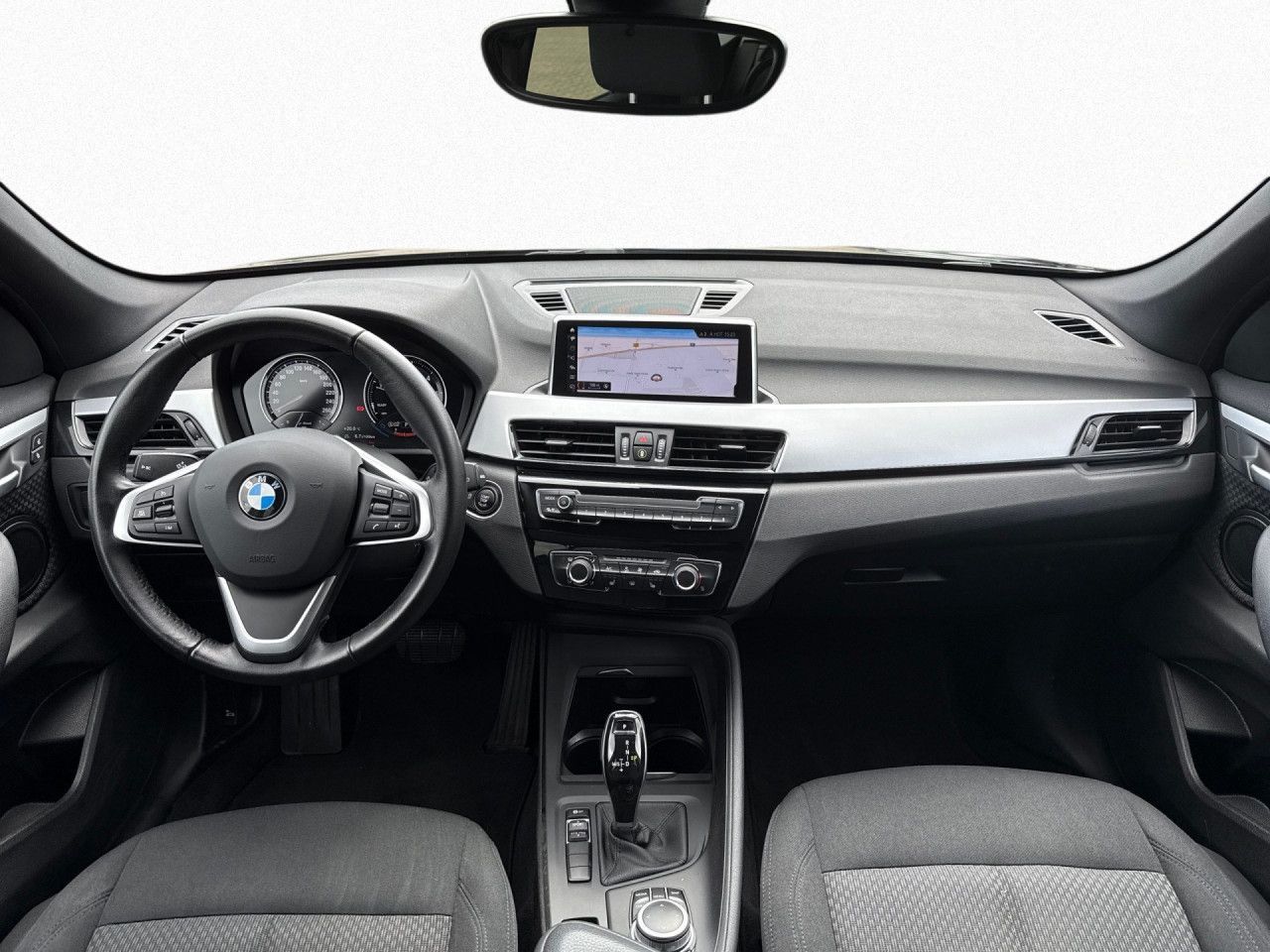 BMW X1 sDrive18d - Samsaru's Car Outlet