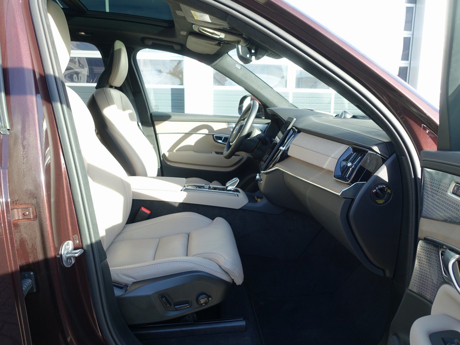 Volvo XC90 Ultra Facelift T8 AWD/B&W/22"/AHK/FourC/360