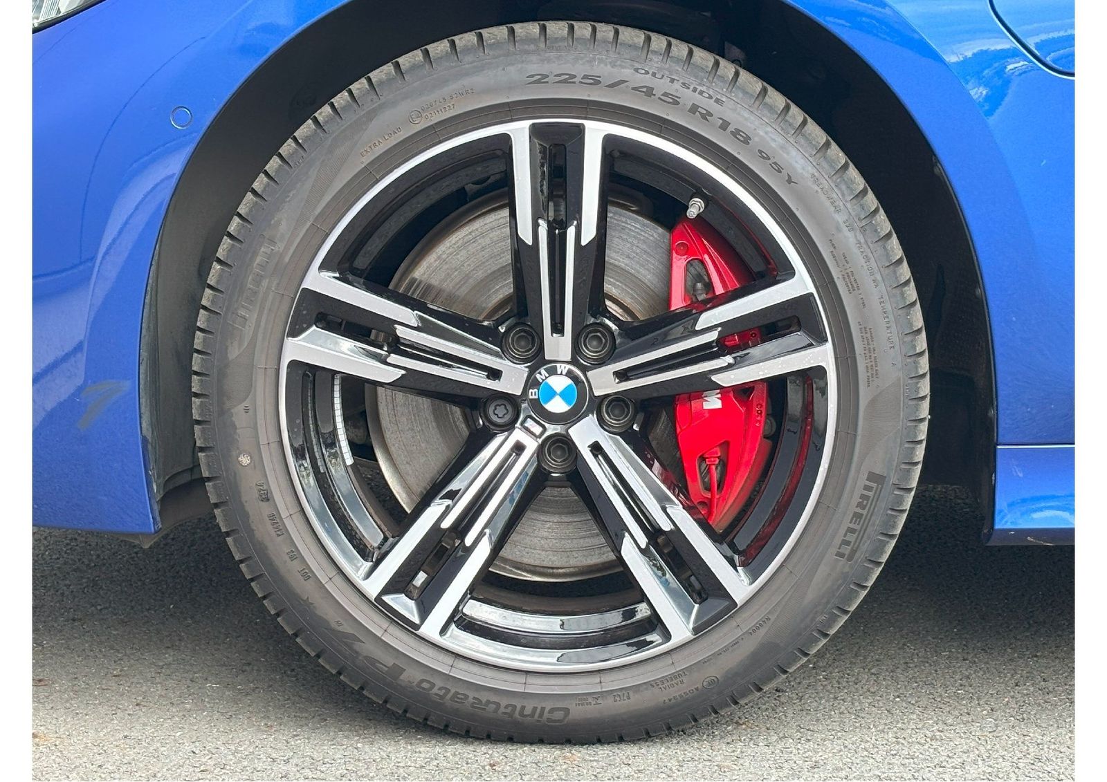 BMW 330e xDrive Touring