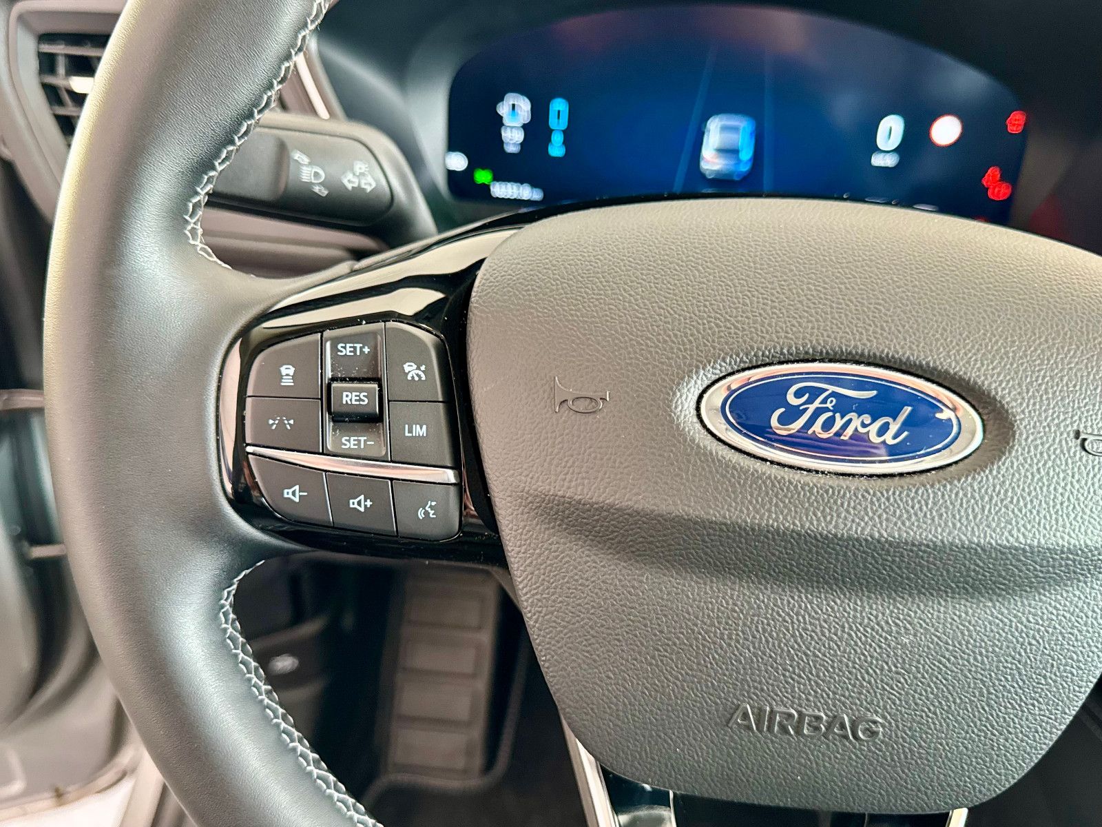 Ford Kuga 2.5 Duratec PHEV Active X*ACC*360°*NAVI*SHZ