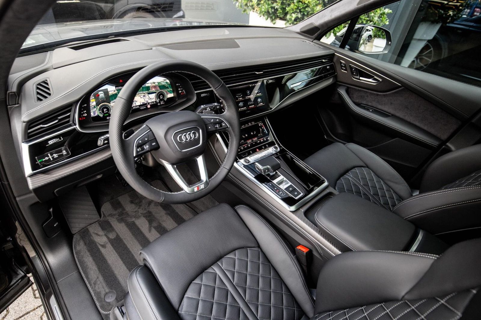 Audi Q7 60 TFSI e Competition 490pk, Full-options 202