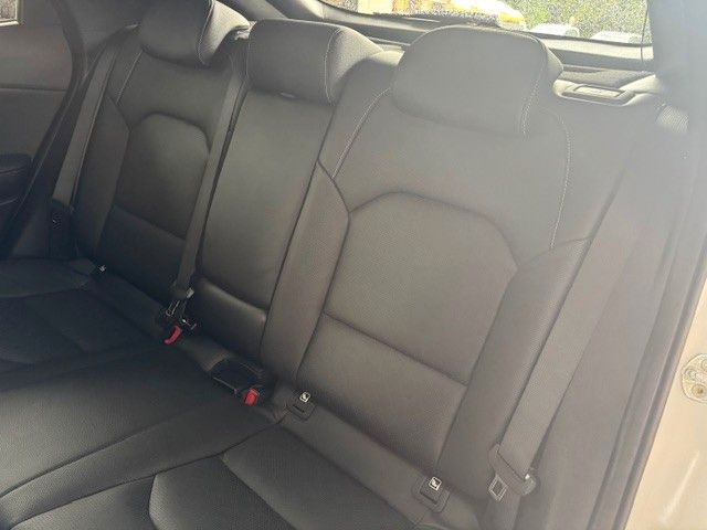 Kia XCeed Platinum Edition - Samsaru's Car Outlet