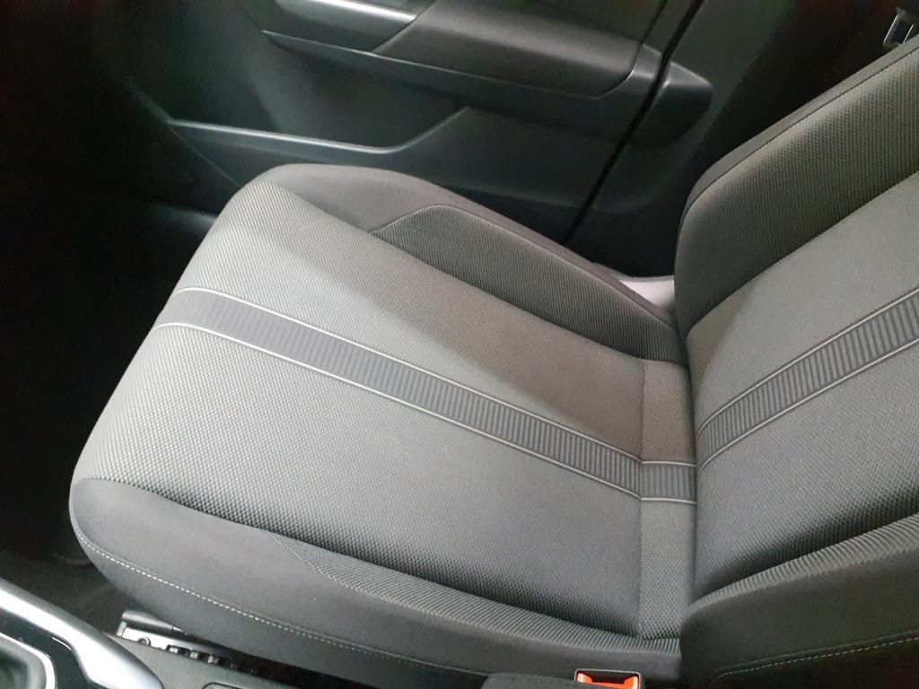 Volkswagen T-Roc Life 1.0 TSI - Samsaru's Car Outlet