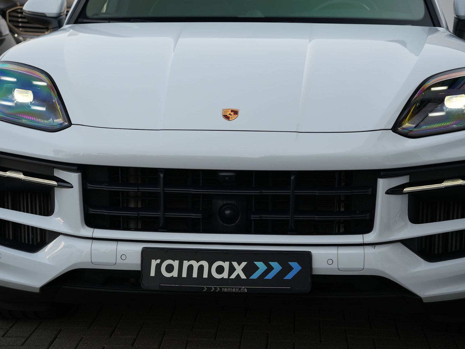 Porsche E-Hybrid Coupé SPORTDESIGN-ACC-LUFTF.-PANO-VOLL