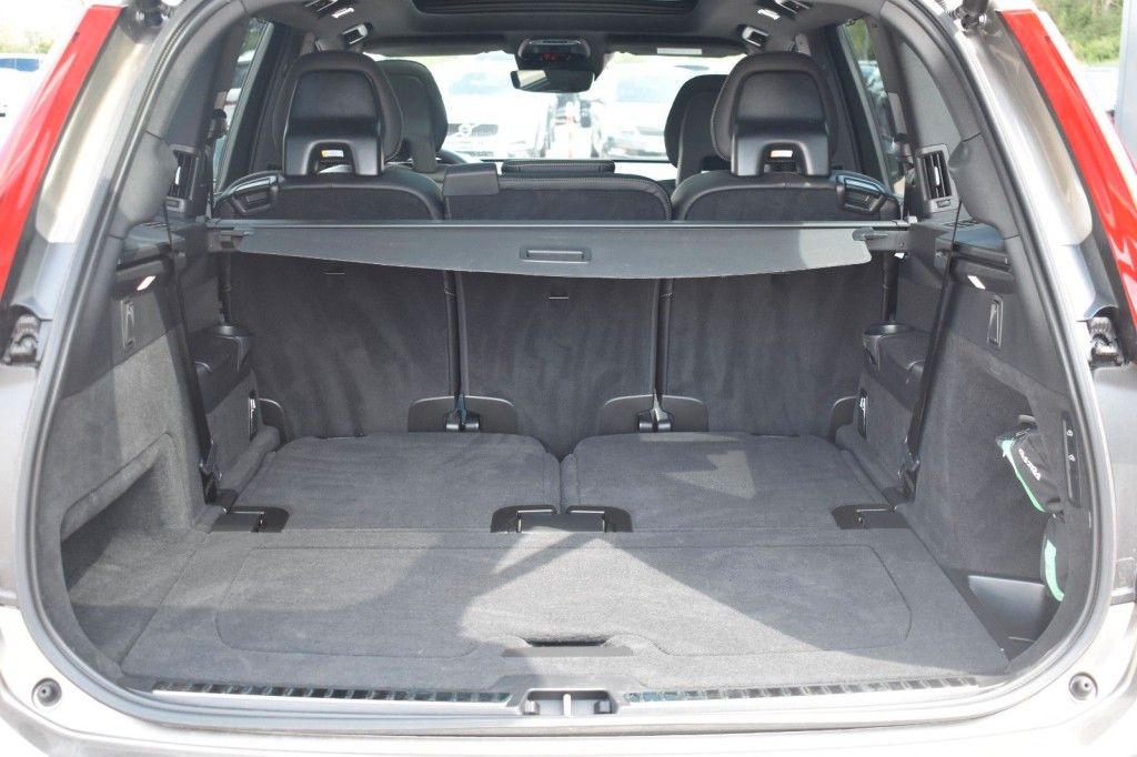 Volvo XC90 B5 D AWD R-Design*PANO*STHZ*LUFT*360*H&K*QI