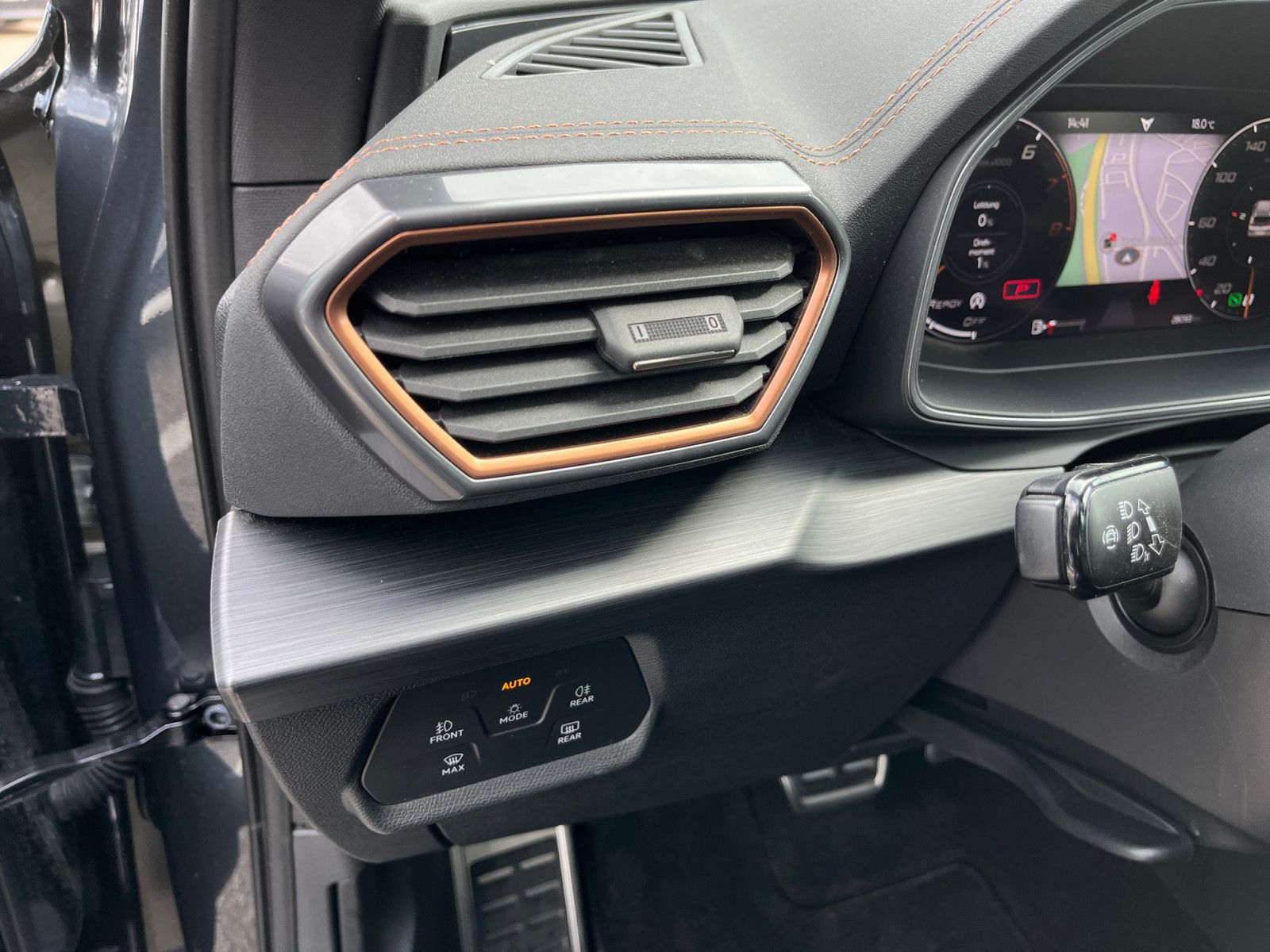 Cupra Formentor VZ 2.0TSI DSG 4Drive AHK LED ACC PLA C