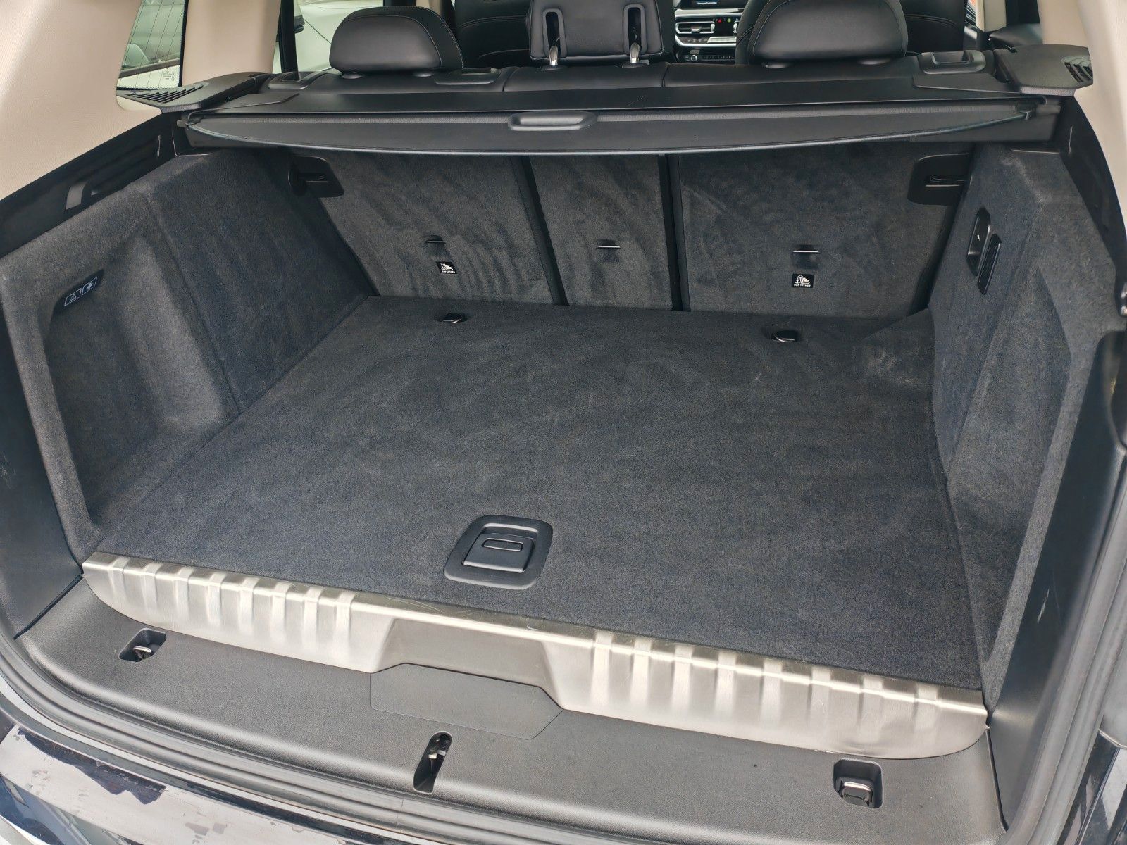 BMW X3 xD30e FACELIFT KAMERA AHK Sportsitze LEDER