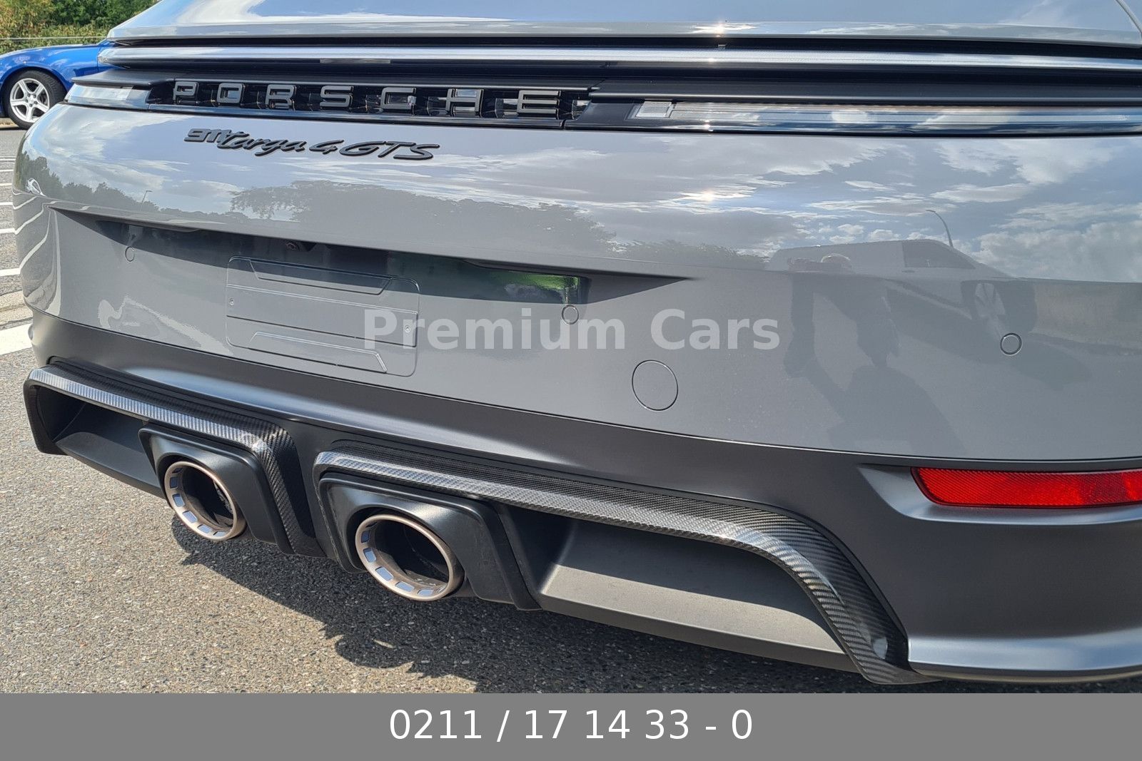 Porsche 911 Targa 4 GTS /SportDesign Carbon / Liftsystem