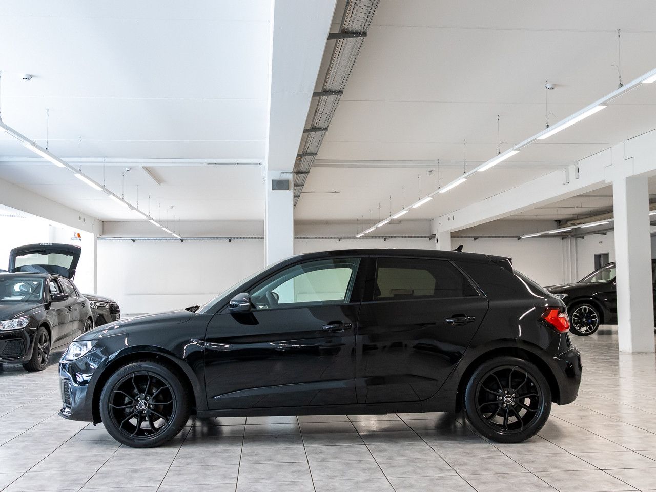 Audi A1 Sportback 25 TFSI advanced - Samsaru's Car Outlet