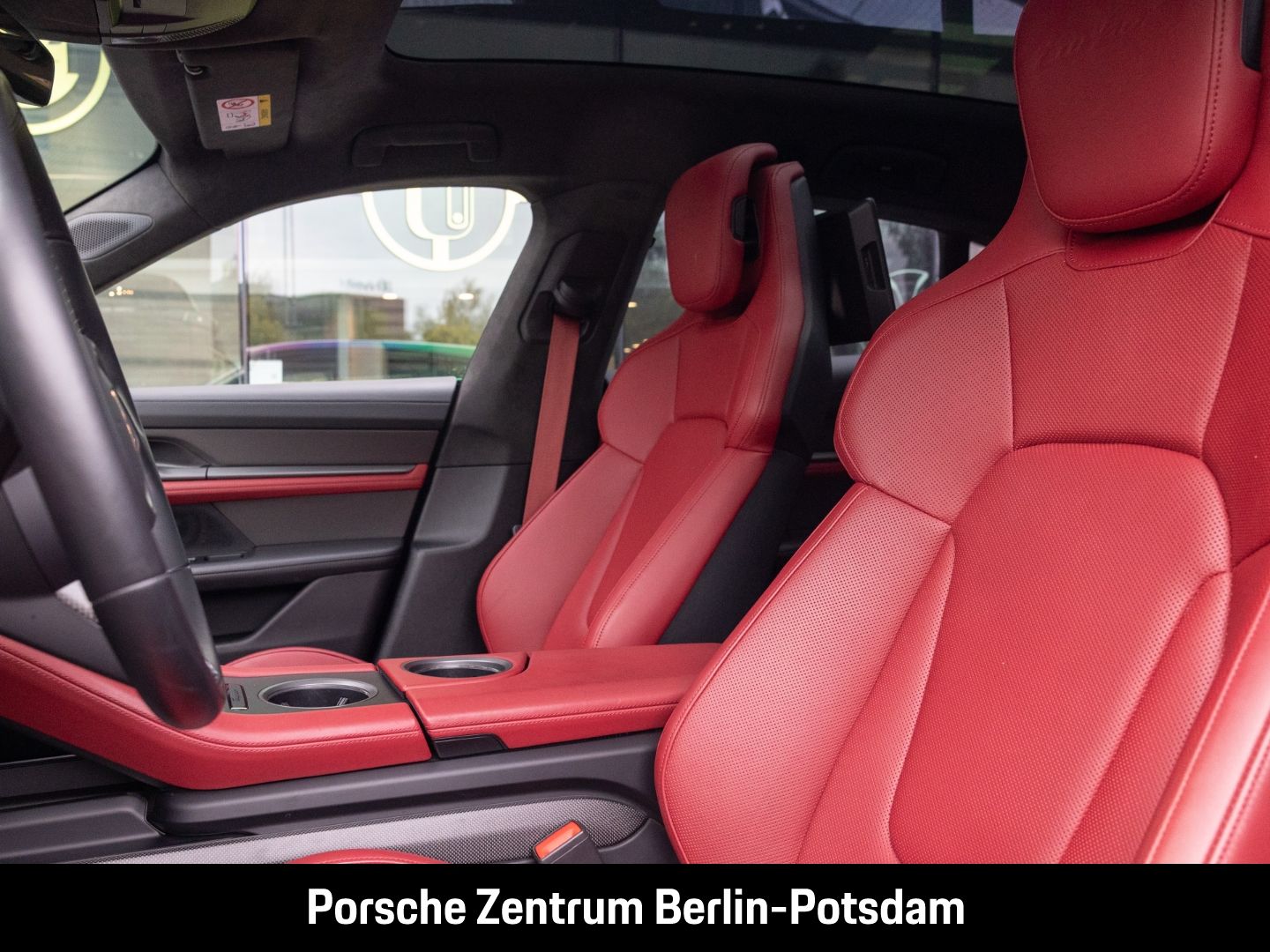 Porsche Taycan Turbo S Sport Turismo Burmester LED