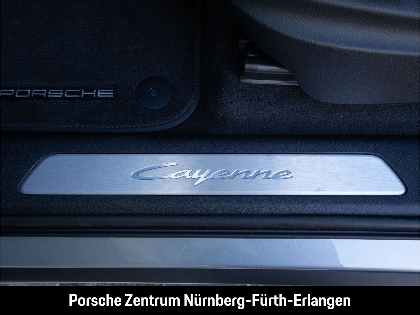 Porsche Cayenne BOSE Sportabgas InnoDrive LED-Matrix BOS