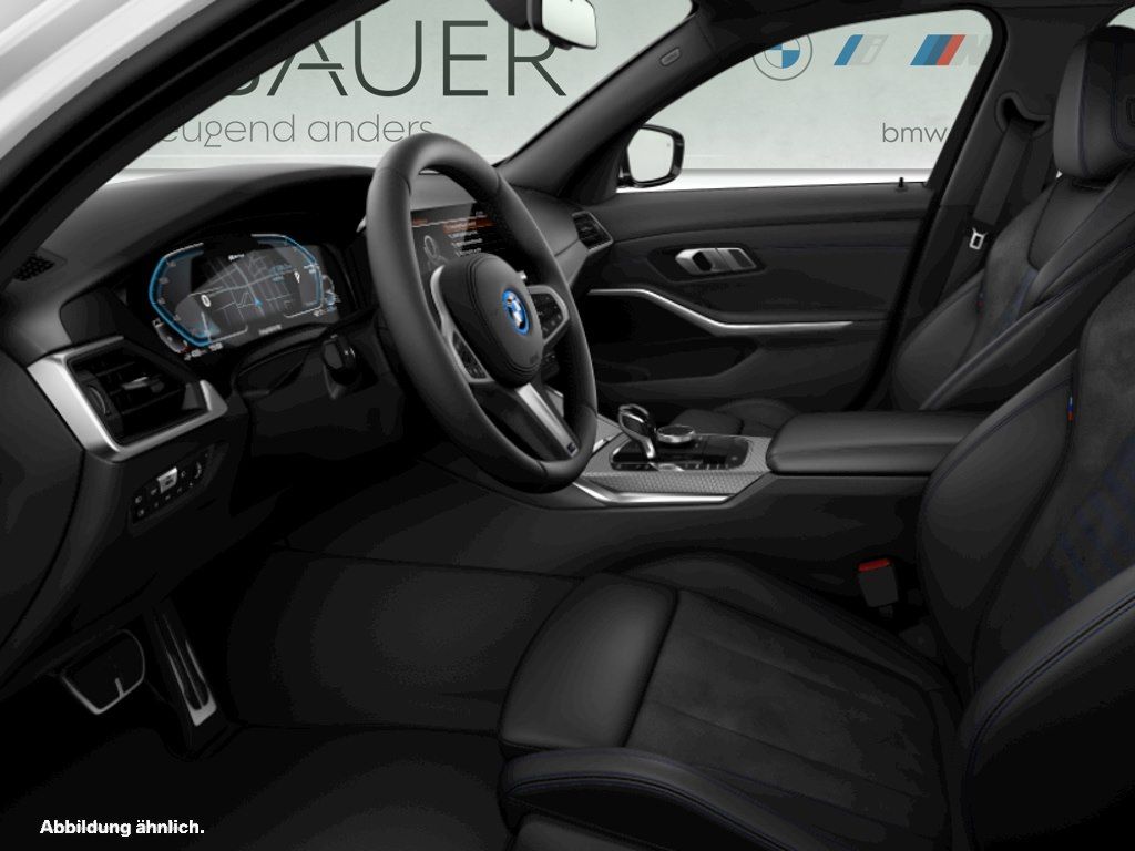BMW 330e xDrive Touring M Sport - Samsaru's Car Outlet