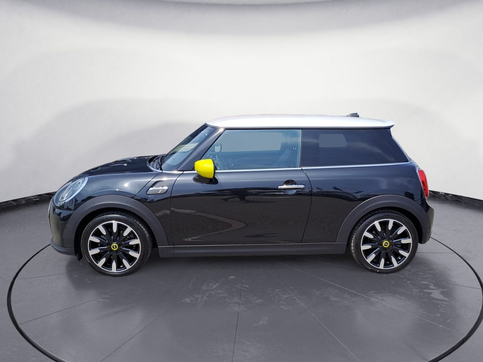 MINI Cooper SE - Samsaru's Car Outlet