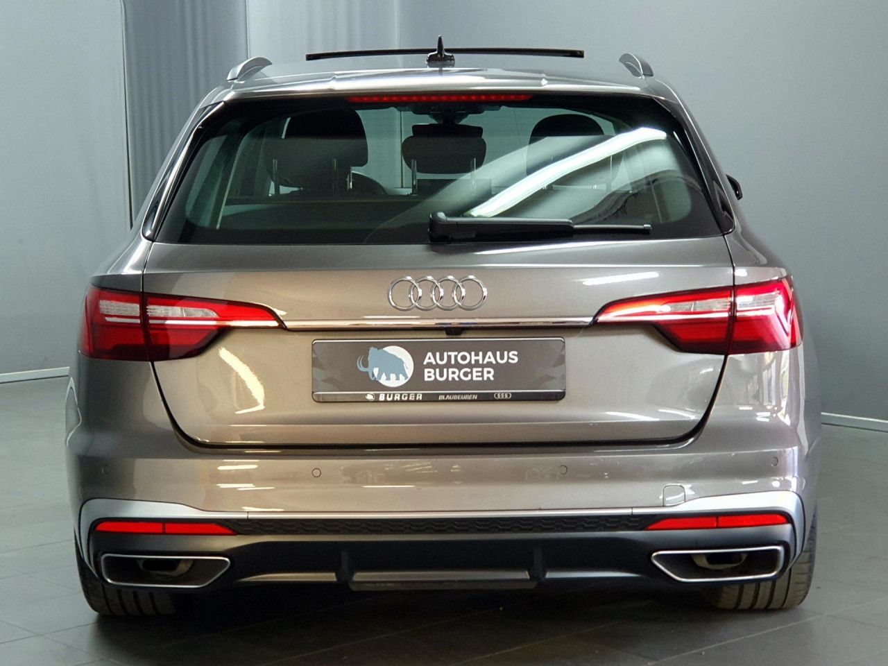 Audi A4 Avant 35TFSI S tronic S line - Samsaru's Car Outlet