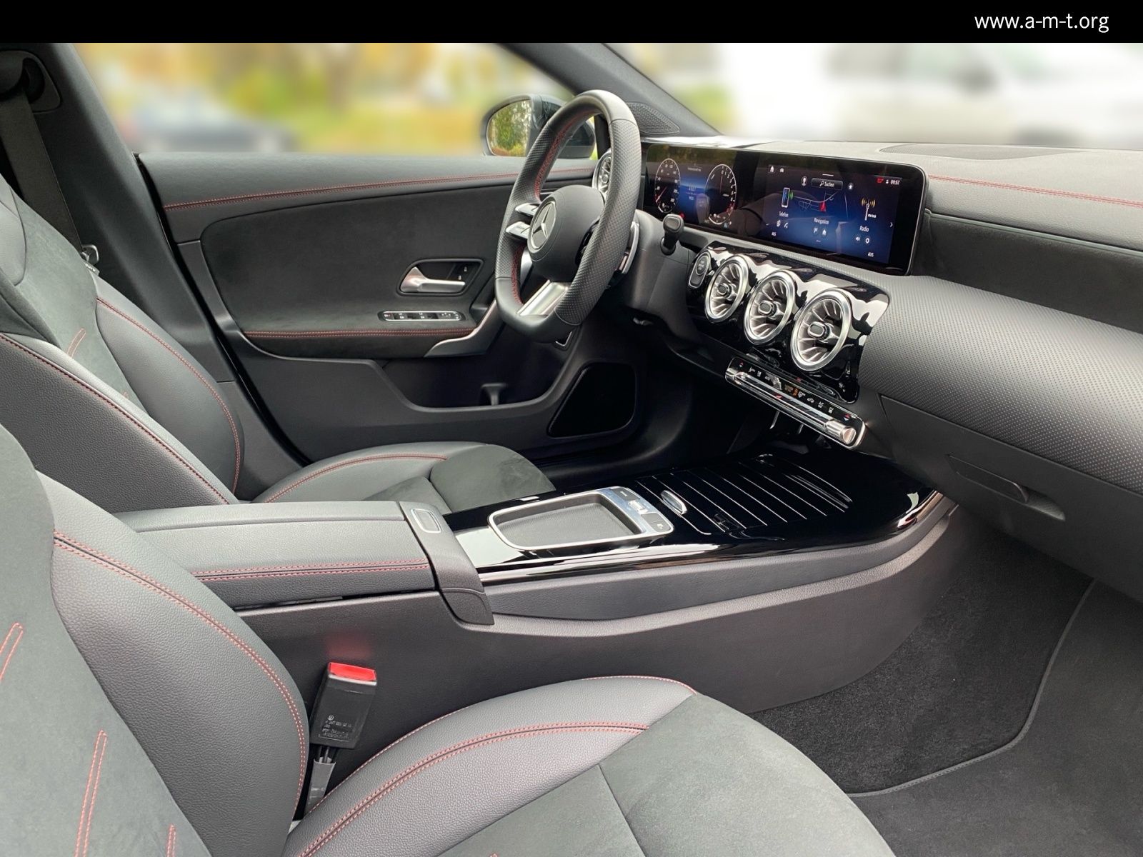 Mercedes-Benz CLA 250 e AMG Premium - Samsaru's Car Outlet