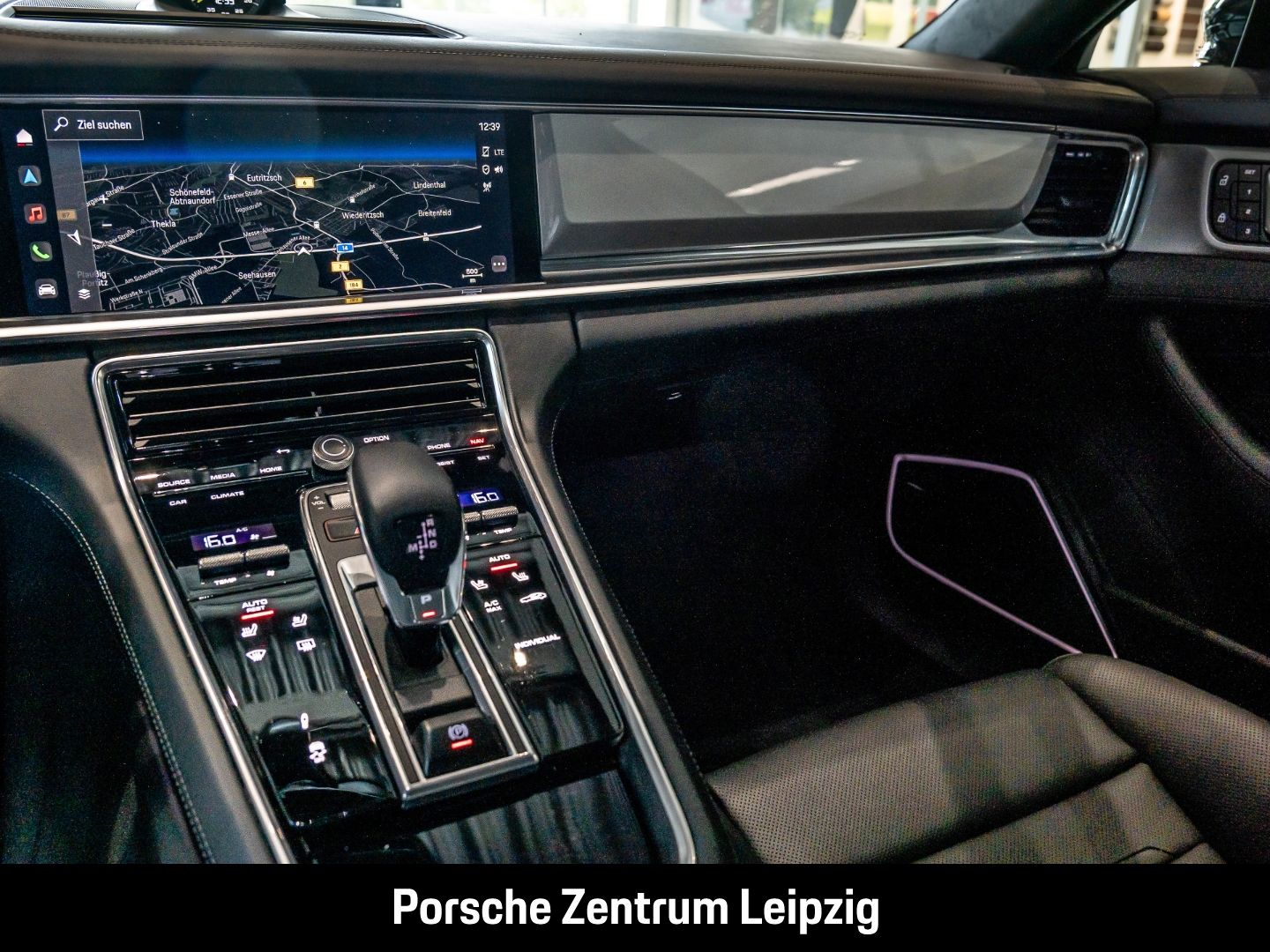 Porsche Panamera E-Hybrid Sport Turismo Platinum Edition