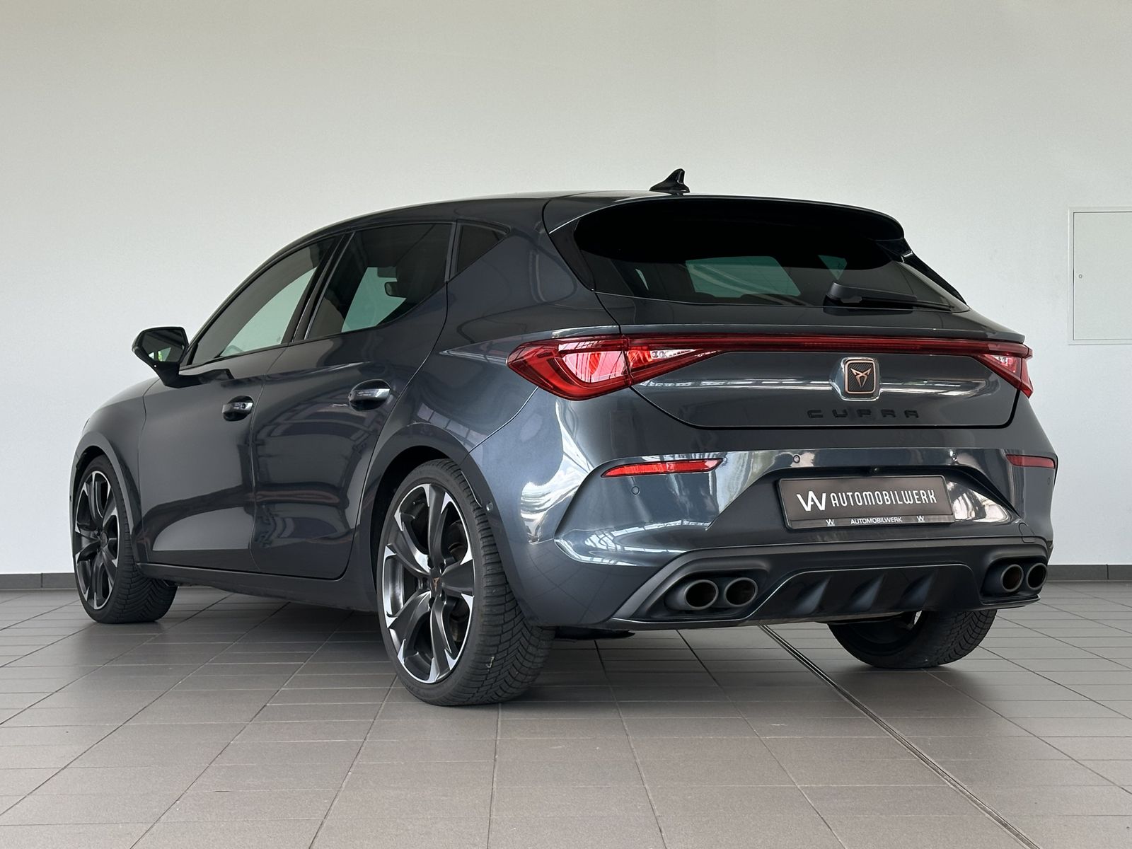 Cupra Leon VZ 2.0 TSI - Samsaru's Car Outlet