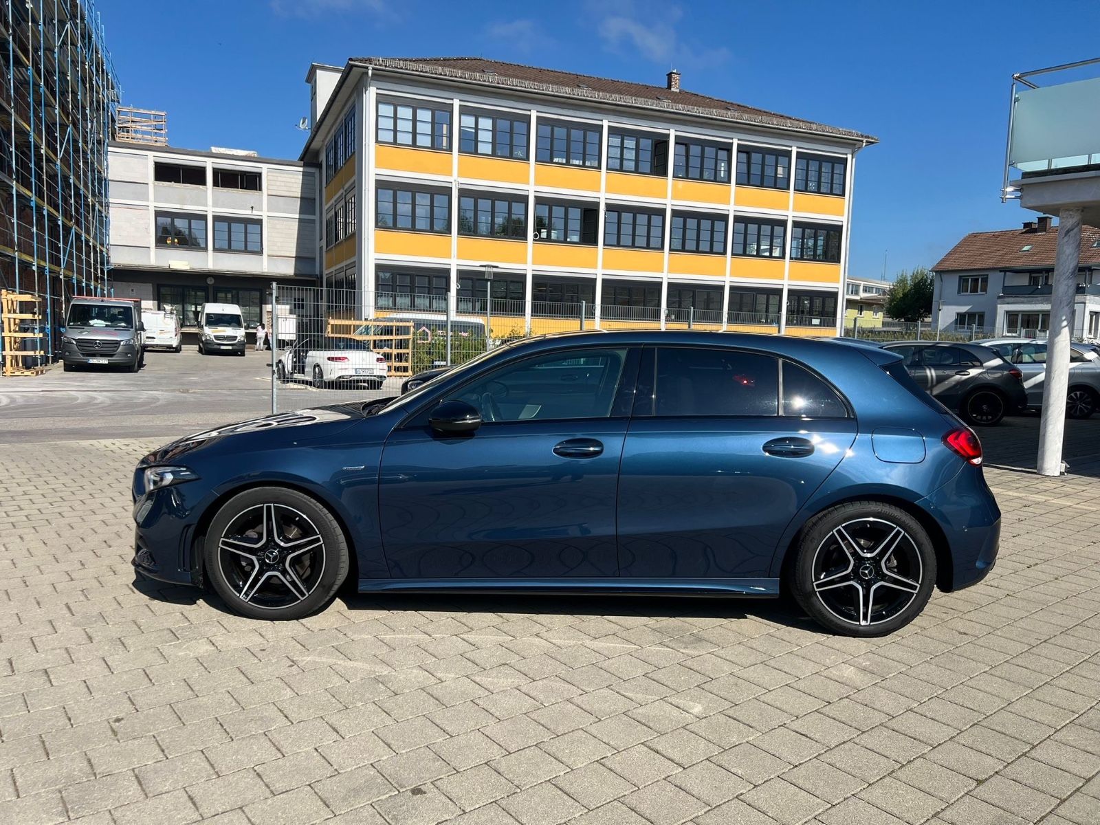 Mercedes-Benz A 200 *AMG* - Samsaru's Car Outlet