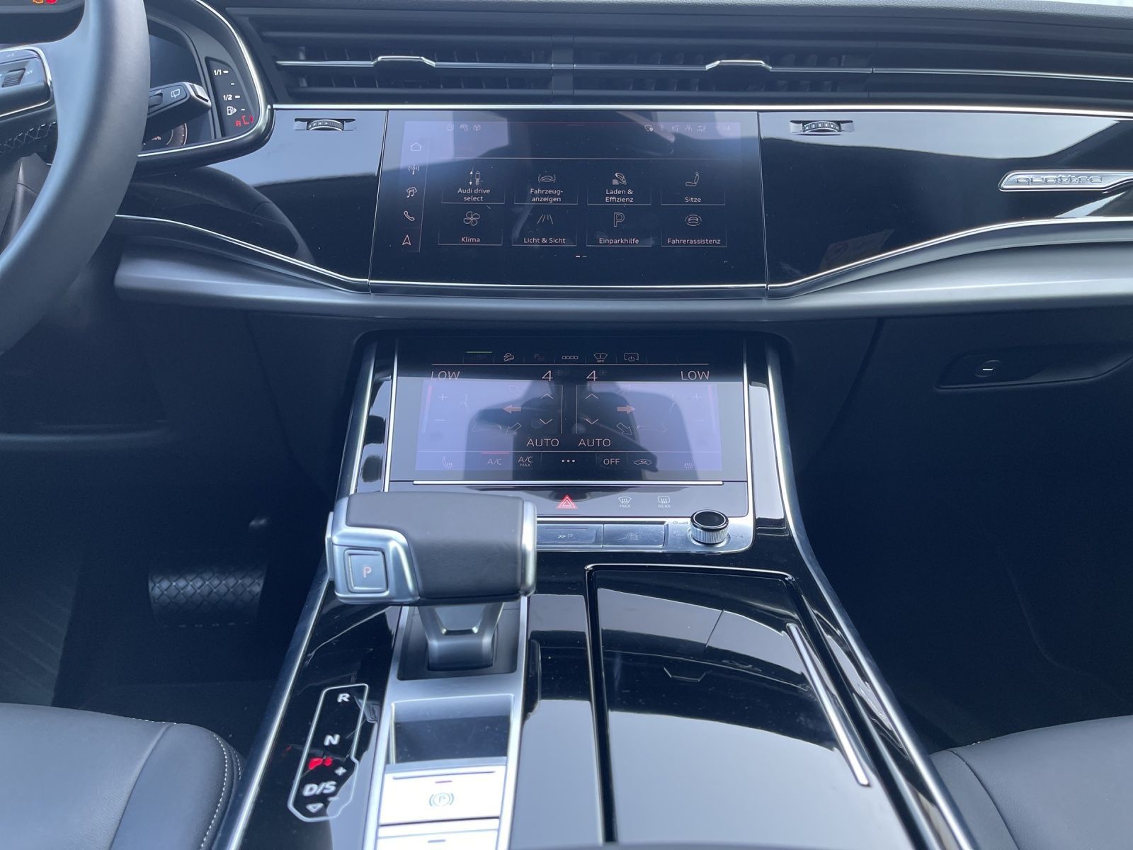 Audi Q7 55 TFSIe quattro S-LINE*NAVI*MATRIX*OPTIK-PAK