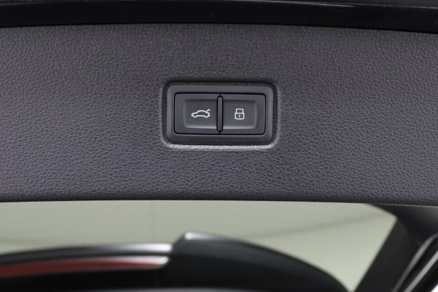 Audi Q7 55 TFSI Q Tip. S line LED Luft HuD ACC 360° A