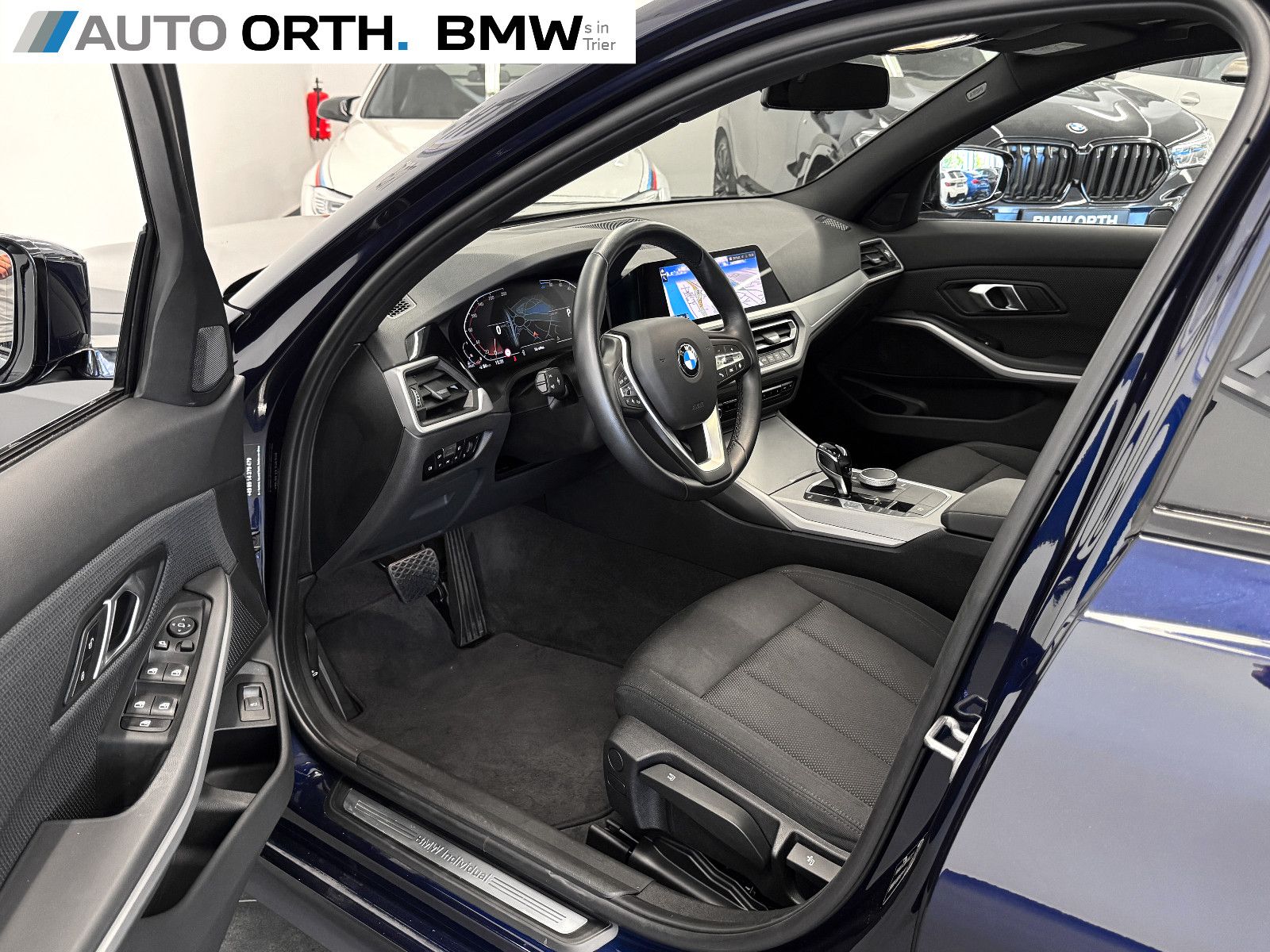 BMW 320d Touring AUTOM. LC-PROF - Samsaru's Car Outlet