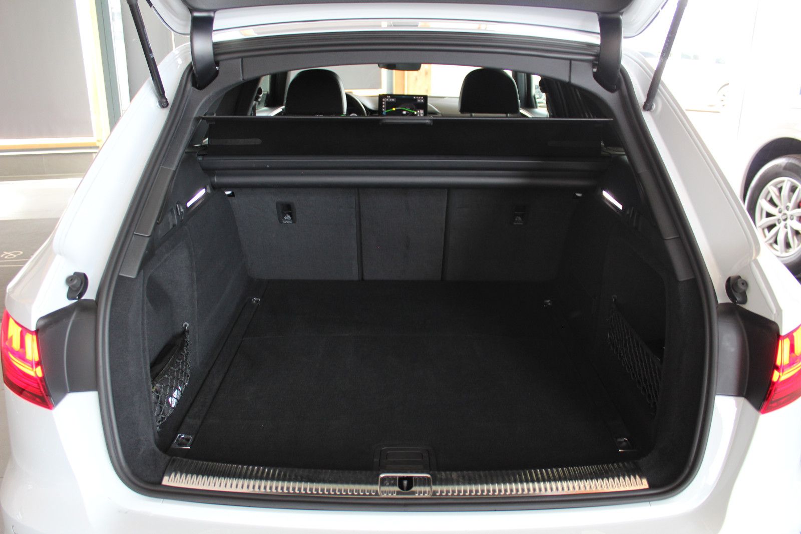 Audi A4 Avant 40 TFSI quattro S line sport