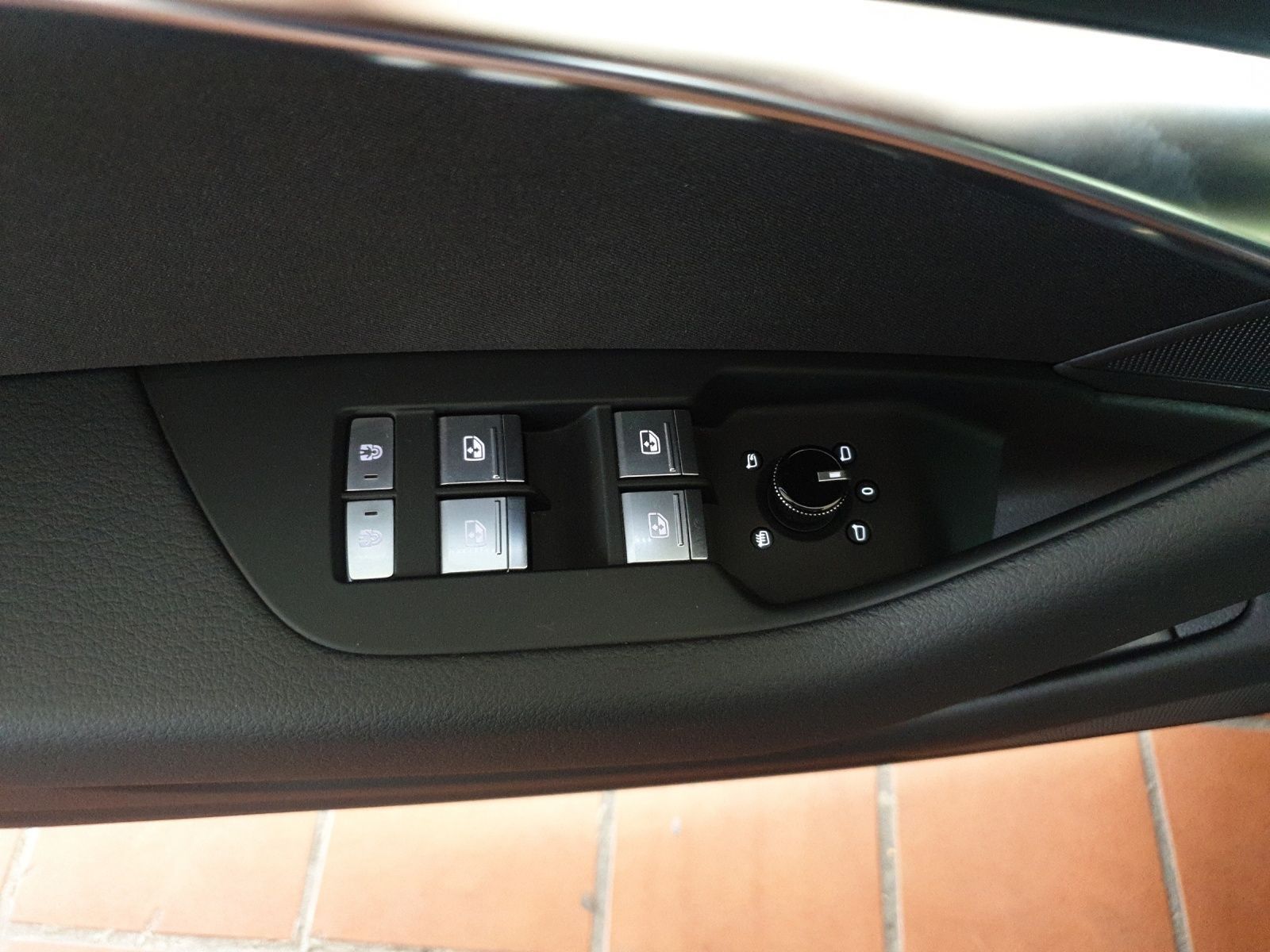 Audi A6 Avant 40 TDI S line - Samsaru's Car Outlet