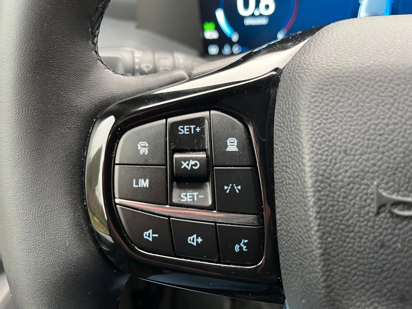 Ford Transit Custom Kombi 320 L1 - Navi, LED