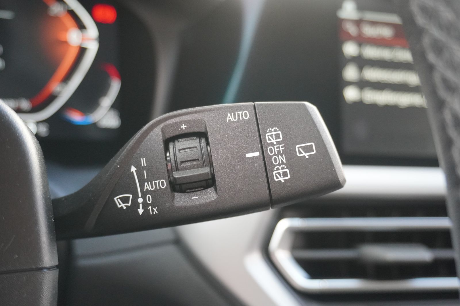 BMW 320d Touring Aut. - Samsaru's Car Outlet