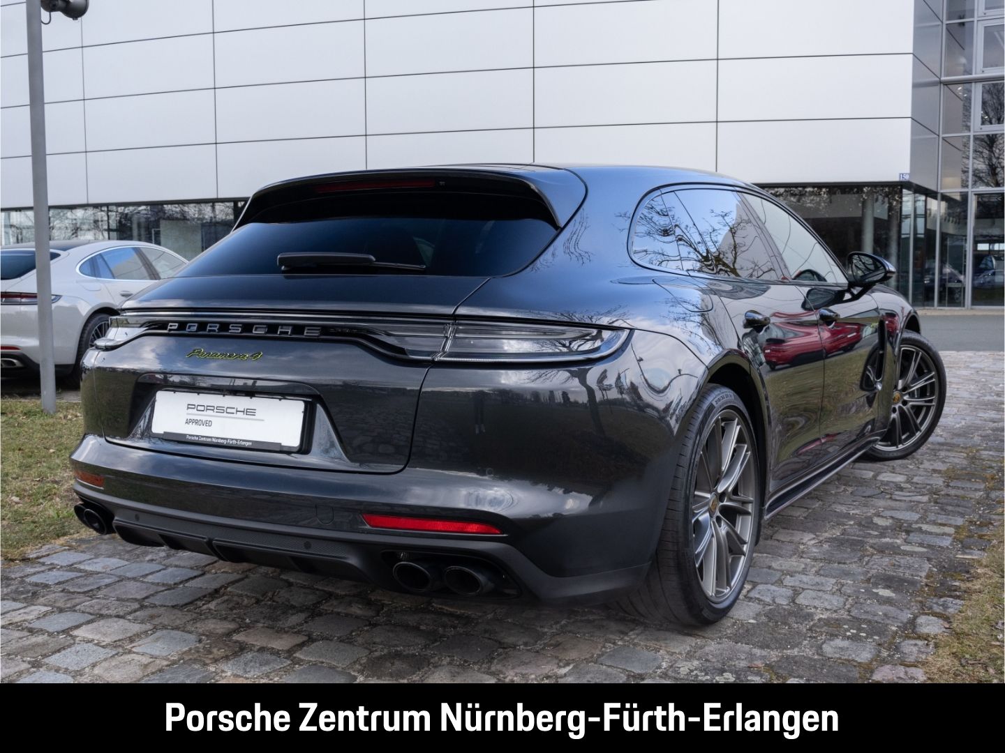 Porsche Panamera 4 E-Hybrid Sport Turismo Platinum Editi