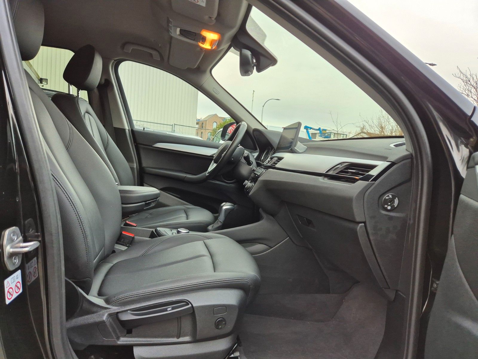BMW X1 xDrive25e 4WD HYBRID - Samsaru's Car Outlet