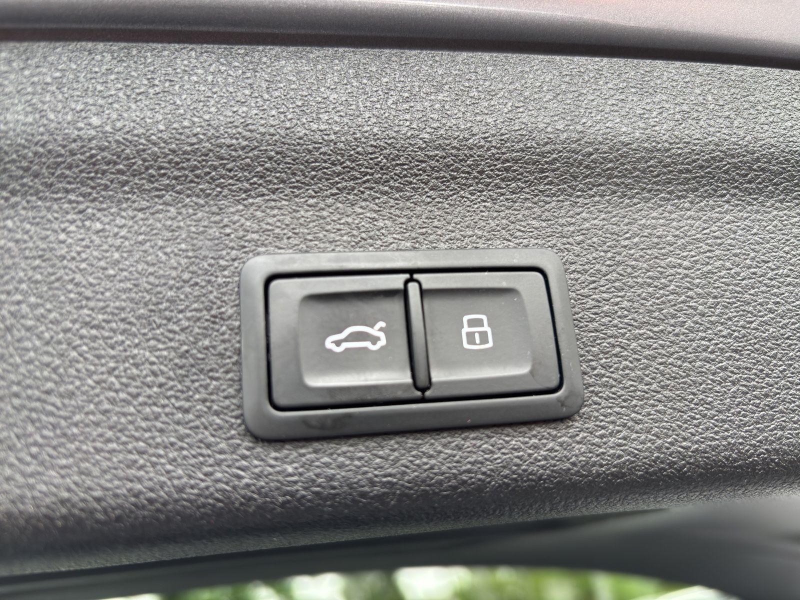 Audi A6 Avant 40 TDI S tronic - Samsaru's Car Outlet