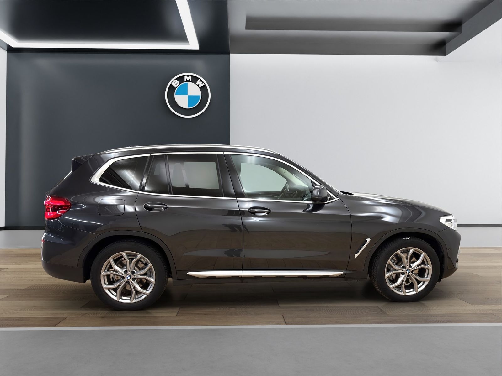 BMW X3 xDrive30e [xLine, LED, HUD, AHK, RFK, HiFi]