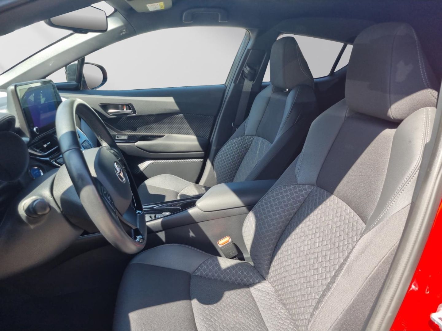 Toyota C-HR 2.0 Hybrid - Samsaru's Car Outlet